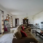 Sonia Rustic Mansion - 5bd 30 Sec Walk To 롯지 아이 아포스톨리