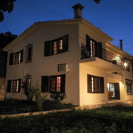 Sonia Rustic Mansion - 5bd 30 Sec Walk To 山林小屋